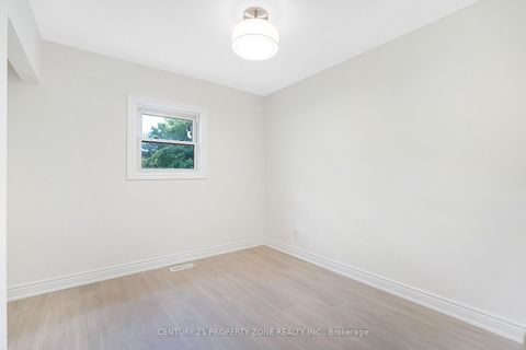 Photo 13 at 37 Adanac Drive, Cliffcrest, Toronto