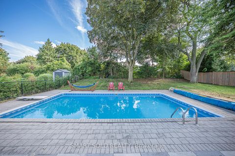 Photo 9 at 158 Park Avenue, Central Newmarket, Newmarket