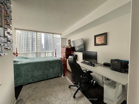 Photo 11 at 1009 - 30 Greenfield Avenue, Willowdale East, Toronto