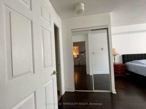 Photo 18 at 1009 - 30 Greenfield Avenue, Willowdale East, Toronto