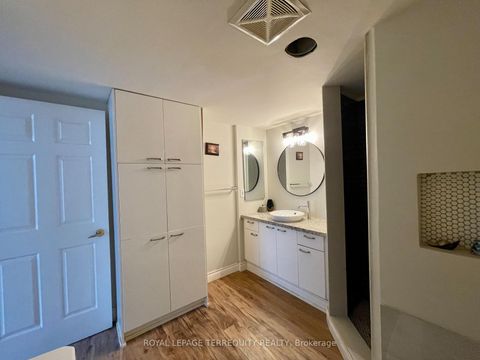 Photo 21 at 1009 - 30 Greenfield Avenue, Willowdale East, Toronto