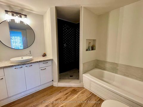 Photo 22 at 1009 - 30 Greenfield Avenue, Willowdale East, Toronto