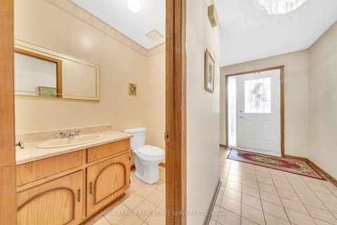 Photo 9 at 47 Velvet Crescent, East Woodbridge, Vaughan