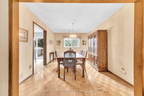 Photo 24 at 47 Velvet Crescent, East Woodbridge, Vaughan