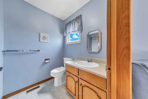 Photo 40 at 47 Velvet Crescent, East Woodbridge, Vaughan