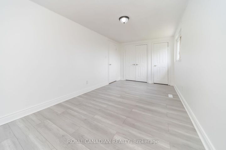 Photo 24 at 6 Damascus Drive, Clairville, Toronto