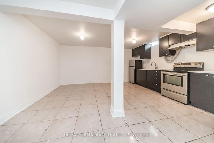 Photo 36 at 6 Damascus Drive, Clairville, Toronto
