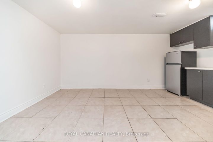 Photo 37 at 6 Damascus Drive, Clairville, Toronto