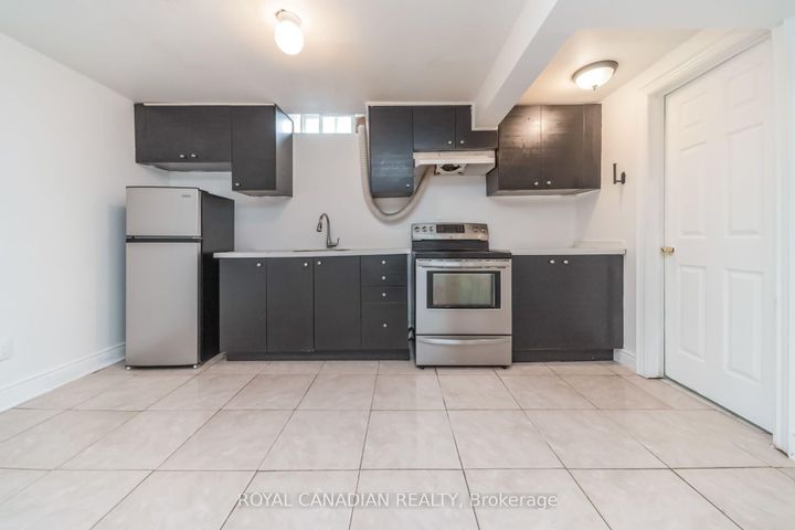 Photo 38 at 6 Damascus Drive, Clairville, Toronto