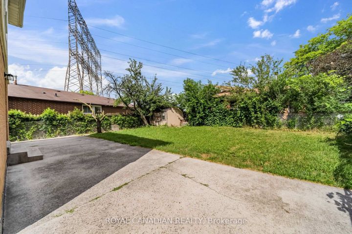 Photo 44 at 6 Damascus Drive, Clairville, Toronto