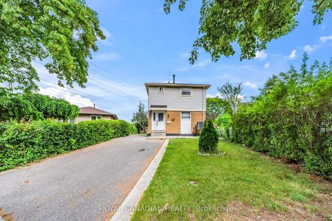 Photo 2 at 6 Damascus Drive, Clairville, Toronto