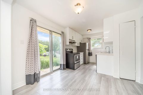 Photo 13 at 6 Damascus Drive, Clairville, Toronto