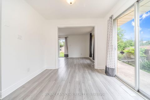Photo 19 at 6 Damascus Drive, Clairville, Toronto