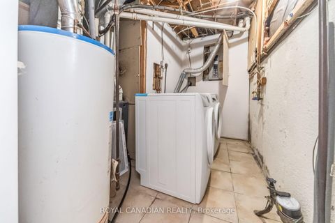 Photo 35 at 6 Damascus Drive, Clairville, Toronto