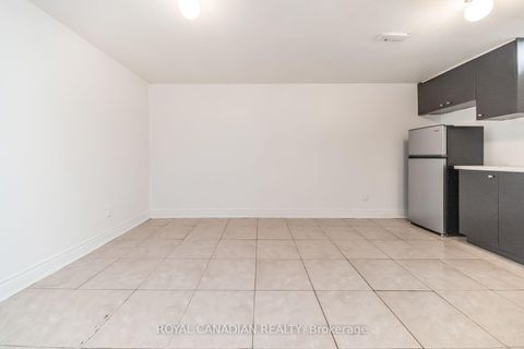 Photo 37 at 6 Damascus Drive, Clairville, Toronto