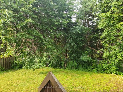 Photo 19 at 33 Lysander Court, Agincourt North, Toronto