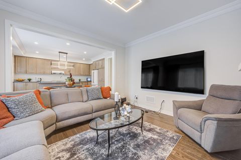 Photo 16 at 141 Danny Wheeler Boulevard, Keswick North, Georgina