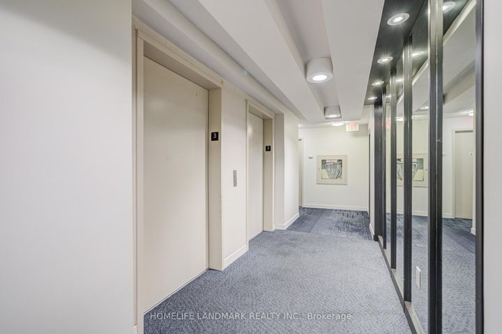 Photo 4 at 305 - 15 Singer Court, Bayview Village, Toronto