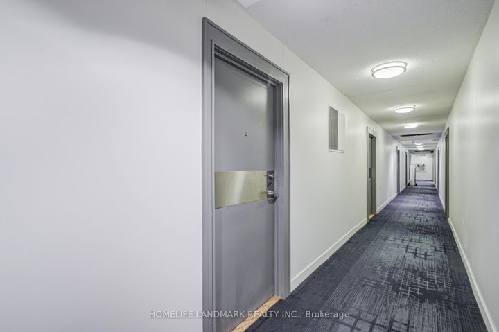 Photo 6 at 305 - 15 Singer Court, Bayview Village, Toronto