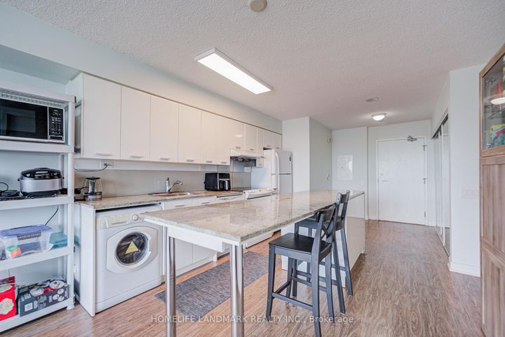 Photo 13 at 305 - 15 Singer Court, Bayview Village, Toronto