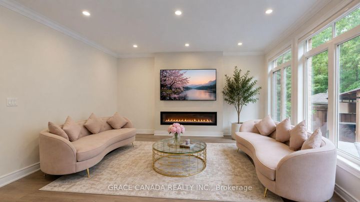 Photo 4 at 3455 Liptay Avenue, BC Bronte Creek, Oakville