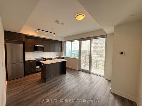 Photo 2 at 809 - 15 Ellerslie Avenue, Willowdale West, Toronto