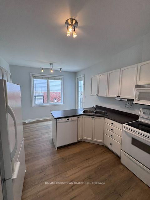 Photo 6 at 12 Dr. Jones Drive, Schomberg, King