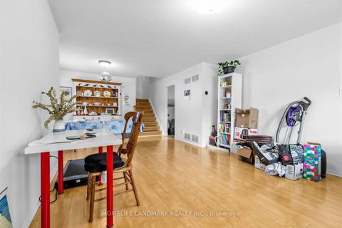 Photo 4 at 874 Sparrow Road, College Manor, Newmarket