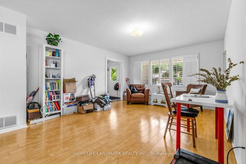 Photo 6 at 874 Sparrow Road, College Manor, Newmarket
