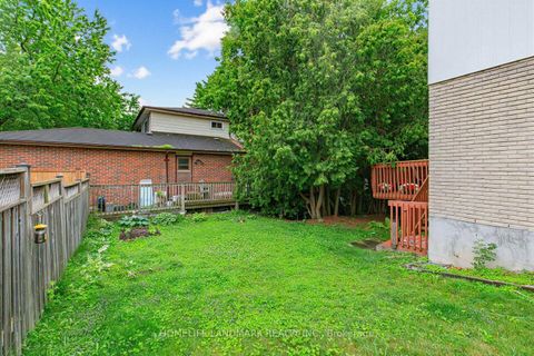 Photo 32 at 874 Sparrow Road, College Manor, Newmarket