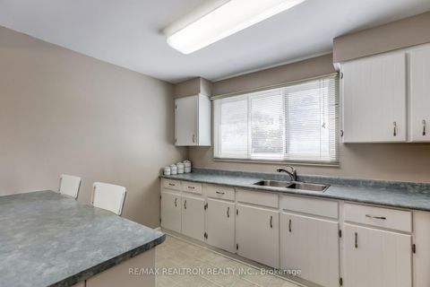 Photo 11 at 6 - 121 Centennial Road, Centennial Scarborough, Toronto