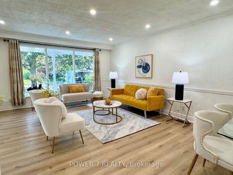 Photo 6 at 23 Donnacona Crescent, West Hill, Toronto