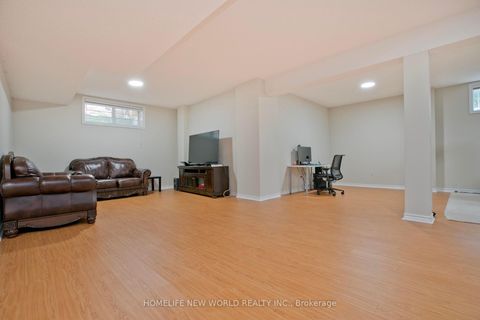 Photo 17 at 39 Green Meadows Circle, Don Valley Village, Toronto