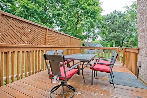 Photo 22 at 39 Green Meadows Circle, Don Valley Village, Toronto