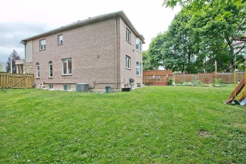 Photo 24 at 39 Green Meadows Circle, Don Valley Village, Toronto