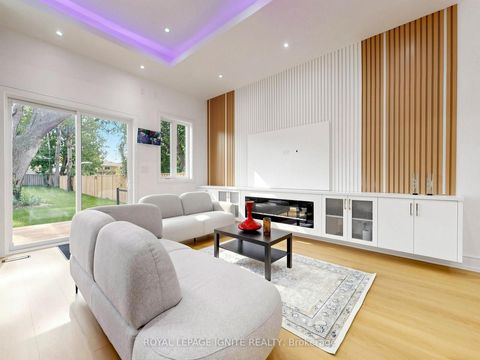 Photo 2 at 160 Manse Road N, West Hill, Toronto