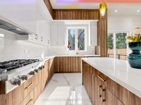 Photo 8 at 160 Manse Road N, West Hill, Toronto