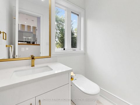 Photo 14 at 160 Manse Road N, West Hill, Toronto
