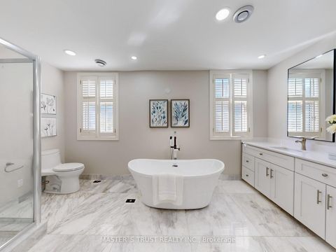 Photo 15 at 11 - 260 Russell Hill Road, Casa Loma, Toronto