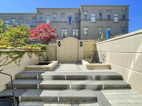 Photo 22 at 11 - 260 Russell Hill Road, Casa Loma, Toronto
