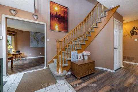 Photo 7 at 194 Livingstone Street W, West Bayfield, Barrie