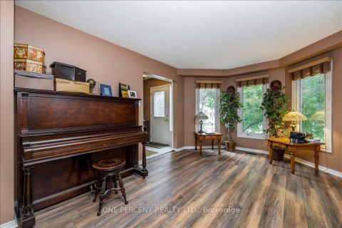 Photo 12 at 194 Livingstone Street W, West Bayfield, Barrie