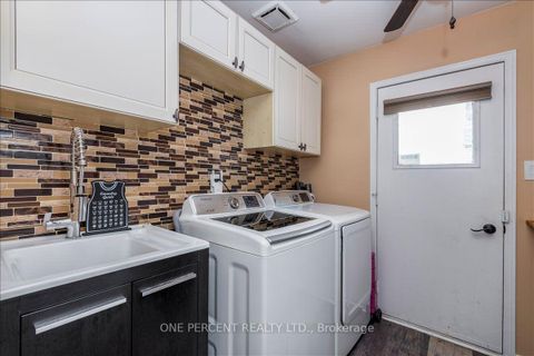 Photo 14 at 194 Livingstone Street W, West Bayfield, Barrie