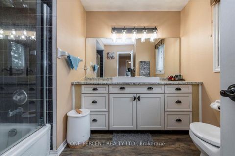 Photo 22 at 194 Livingstone Street W, West Bayfield, Barrie
