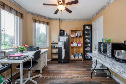 Photo 25 at 194 Livingstone Street W, West Bayfield, Barrie
