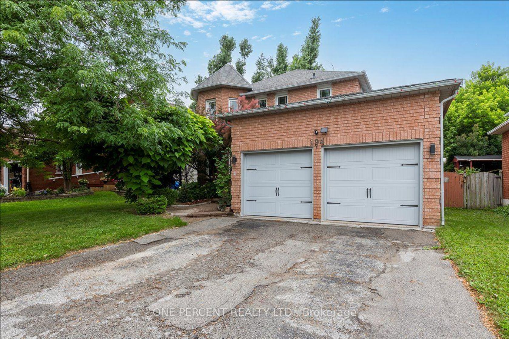 194 Livingstone Street W, West Bayfield, Barrie photo 2
