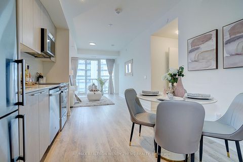 Photo 10 at 1002 - 185 Deerfield Road, Central Newmarket, Newmarket