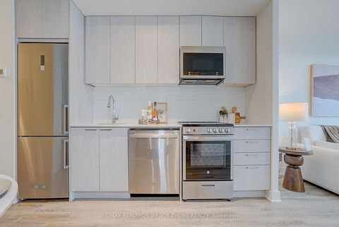 Photo 15 at 1002 - 185 Deerfield Road, Central Newmarket, Newmarket