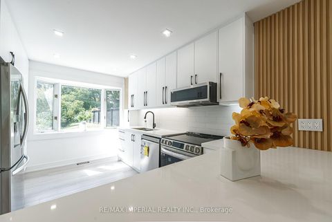 Photo 18 at 206 Richard Avenue, Central Newmarket, Newmarket