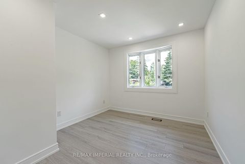 Photo 27 at 206 Richard Avenue, Central Newmarket, Newmarket